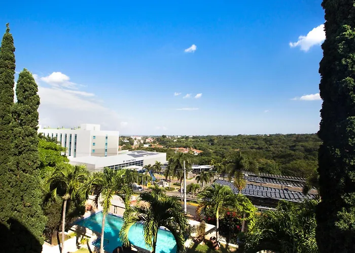 Los Altos Apartments & Studios